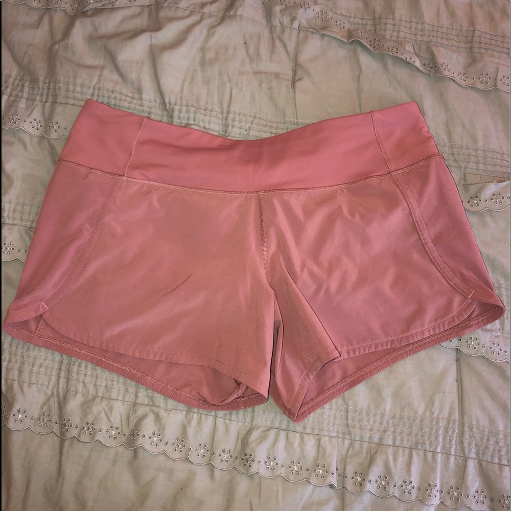 Lululemon run times 4” size 8